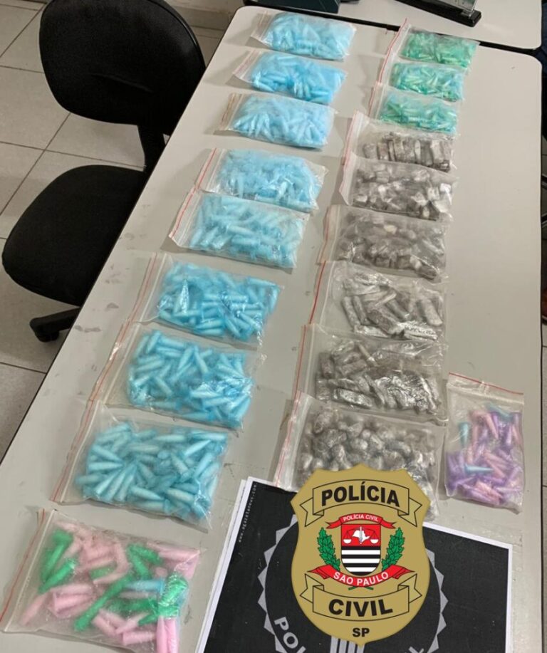 Polícia Civil de Laranjal Paulista apreende mais de 900 porções de entorpecentes