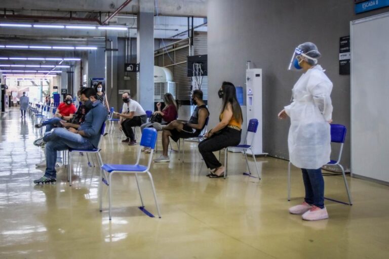 Centro de Triagem de Covid-19 terá atendimento ao público até as 15h desta terça-feira (18); normaliza na quarta-feira (19)