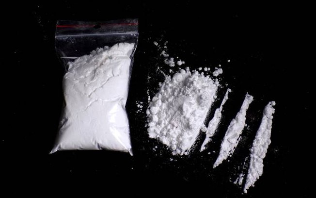 Consumir cocaína regularmente ‘pode causar cegueira’, alerta estudo