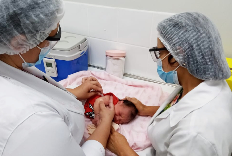 HRG inaugura sala de vacina na unidade materno-infantil
