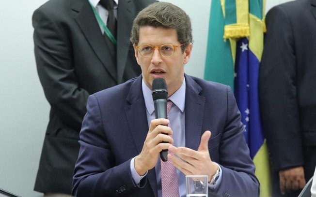 Ministério vai fiscalizar estações de esgoto no país, diz Ricardo Salles
