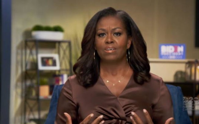 Michelle Obama critica Trump em discurso na convenção Democrata dos EUA