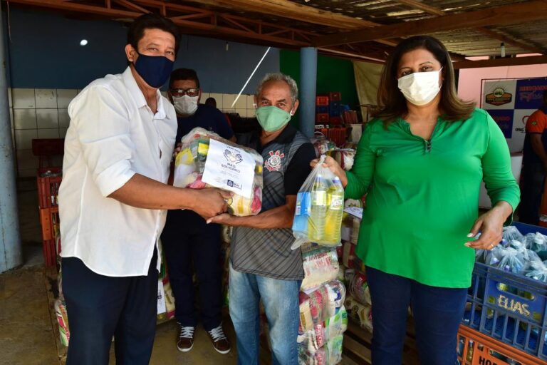 Campanha solidária beneficia famílias carentes do bairro Doutor Fábio I