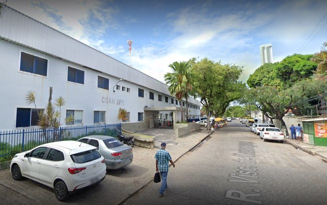 Menina de 10 anos que engravidou após estupro tem alta no Recife