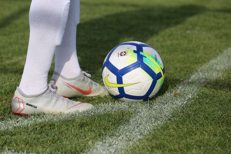 Audiência na Câmara discute retorno do futebol em meio à pandemia