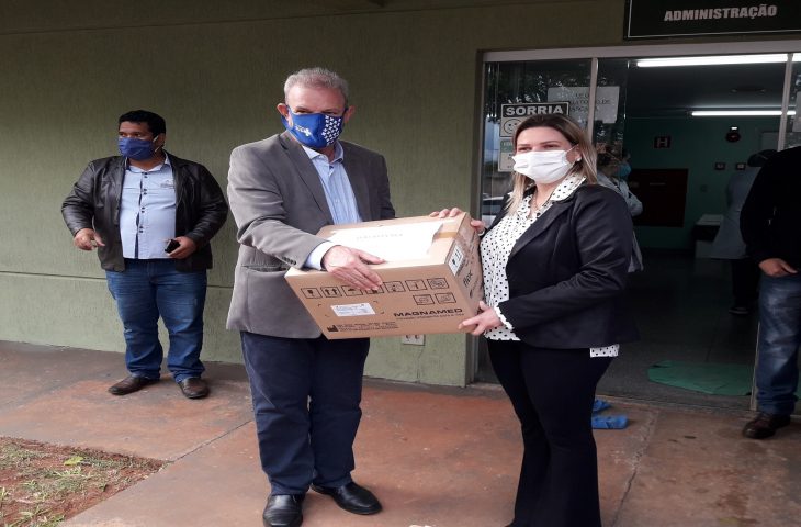 Saúde entrega ventiladores pulmonares de transporte para mais quatro municípios