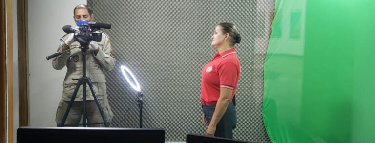 Bombeiros recebem educação on-line durante a pandemia