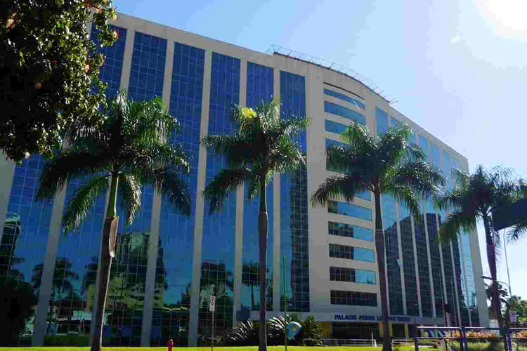 HDT recebe doação da Santa Casa de Goiânia