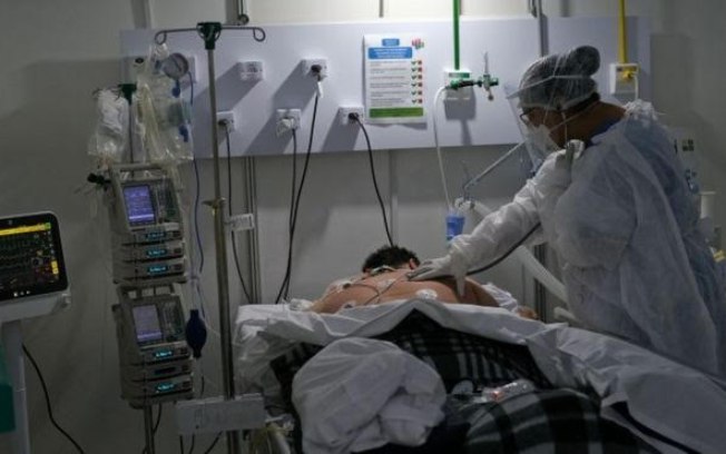 Com Qatar consegue manter nº de mortes baixo mesmo com muitos casos de Covid-19?