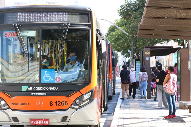 Câmara aprova socorro de R$ 4 bi para serviço de transporte coletivo