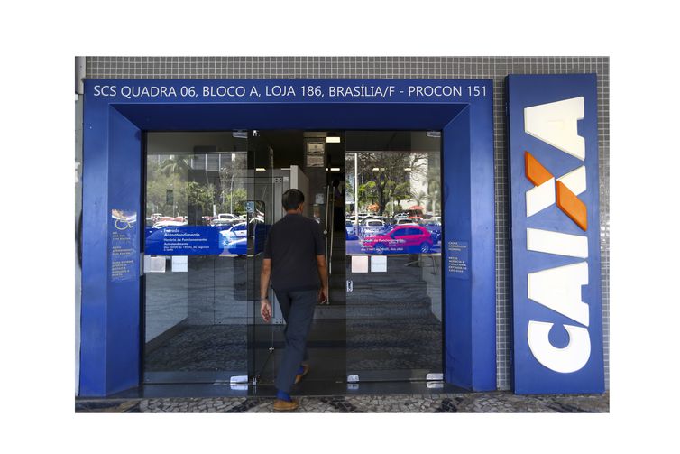 Caixa paga auxílio a beneficiários do Bolsa Família com NIS final 8