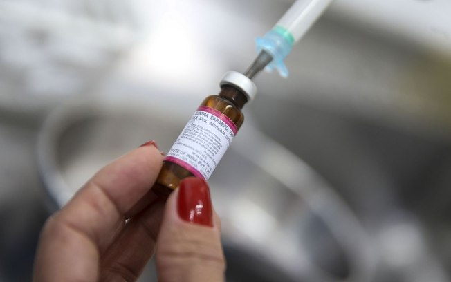 Rússia trabalha em vacina capaz de imunizar Covid-19 e gripe em uma dose