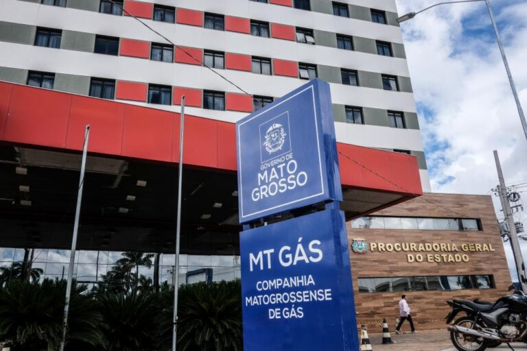 MT Gás faz doação de materiais para cooperativa de reciclagem