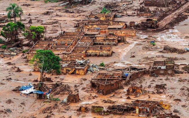 Bombeiros retomam buscas em Brumadinho; 11 vítimas estão desaparecidas