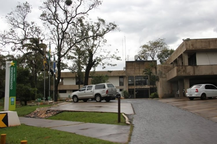 Governo Presente-Recuperação funcional do pavimento na Avenida Mato Grosso