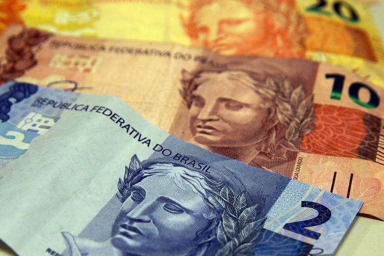 CMN autoriza Banco Central a transferir R$ 325 bi para Tesouro