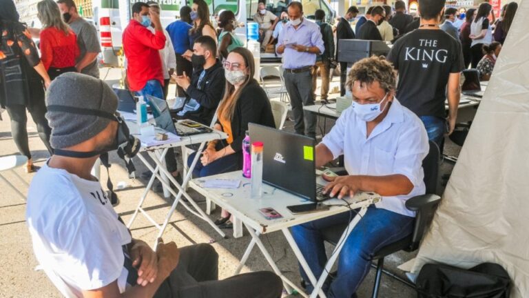 GDF estuda ampliar atendimento à população de rua