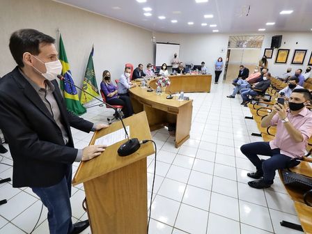 Ao ser homenageado com título de cidadania de Serranópolis, presidente Lissauer Vieira reforça representatividade com a população local