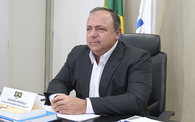 Ministro Pazuello nomeia veterinário para dirigir programa de vacinas
