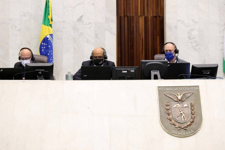 Fazenda apresenta balanço e reforça pedido de austeridade