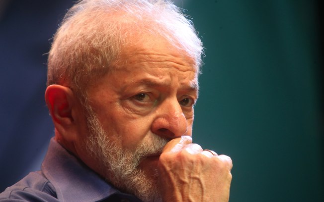 “Só quero meus direito políticos”, diz Lula, sem dizer se será candidato em 2022
