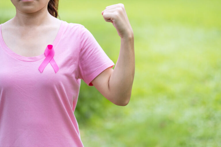 Outubro Rosa: diagnóstico precoce aumenta chance de cura do câncer de mama