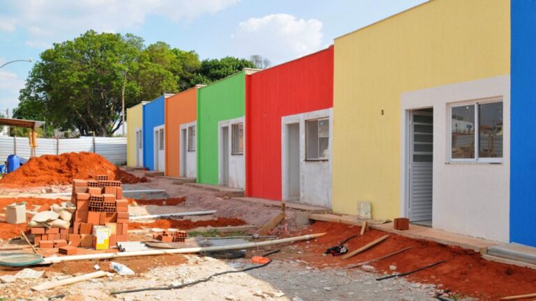 Casas populares para 60 famílias em vulnerabilidade social