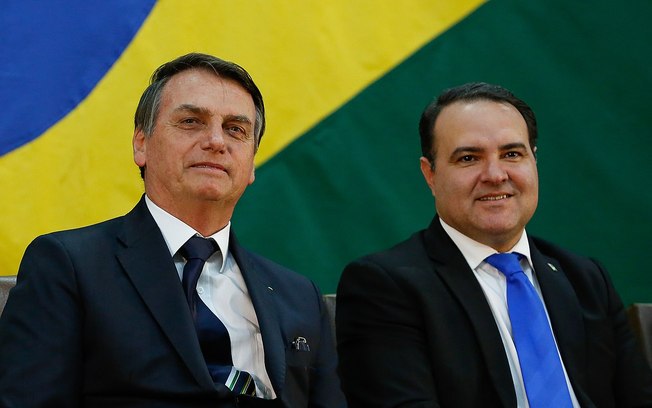 Ministro de Bolsonaro é novo indicado ao TCU, diz jornal