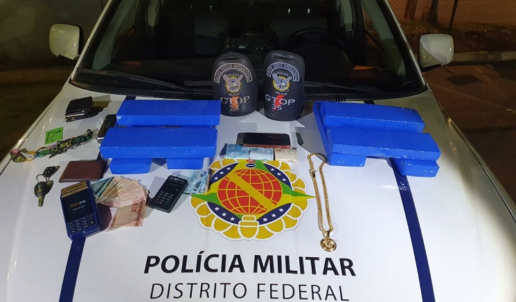 PM prende traficantes com oito quilos de maconha no Riacho Fundo 1