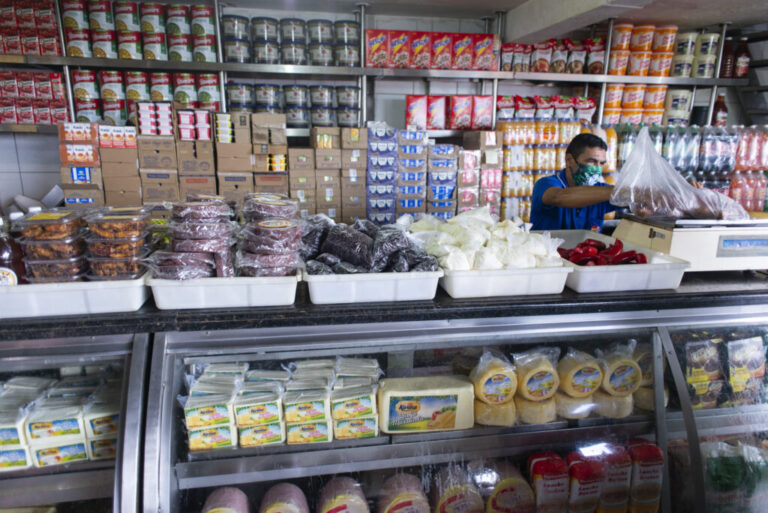 Governo do Ceará concede incentivos para produção de queijo muçarela
