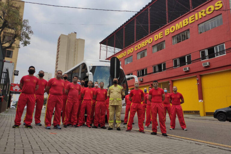 Paraná envia nova equipe de  bombeiros para o Pantanal