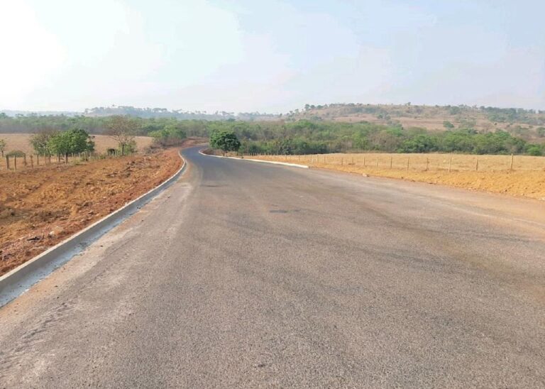 Governo conclui pavimentação de 51 km entre Novo São Joaquim e Campinápolis