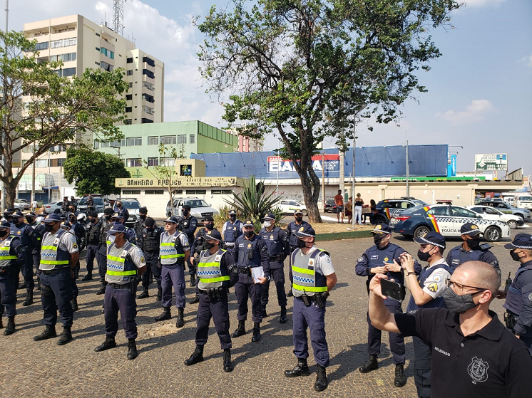 PMDF participa de ação conjunta no centro de Taguatinga