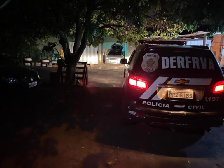 Polícia Civil prende maior e apreende menor suspeitos de envolvimento no roubo a motorista de aplicativo; veículo foi recuperado