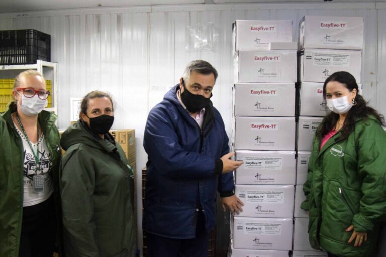 Paraná recebe 95 mil doses  da vacina pentavalente