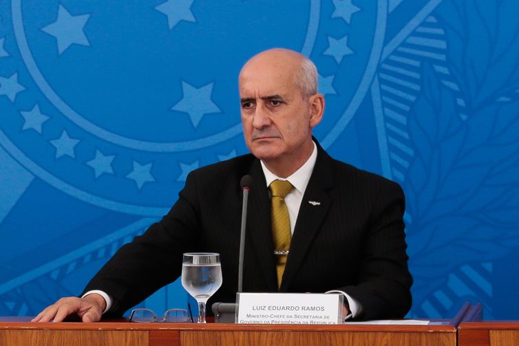 Ministro Luiz Eduardo Ramos testa positivo para covid-19