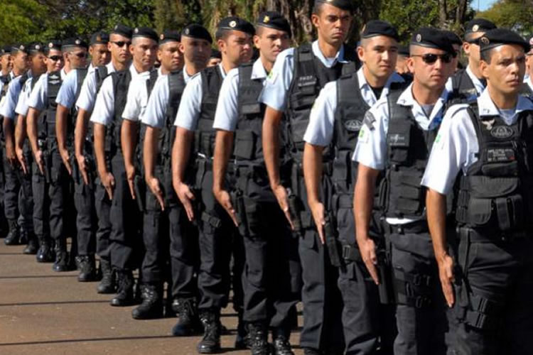 Policiais realizam parto na frente do Batalhão em Santa Maria