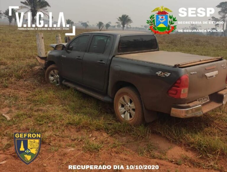 Gefron recupera caminhonete roubada há 5 dias em Cuiabá