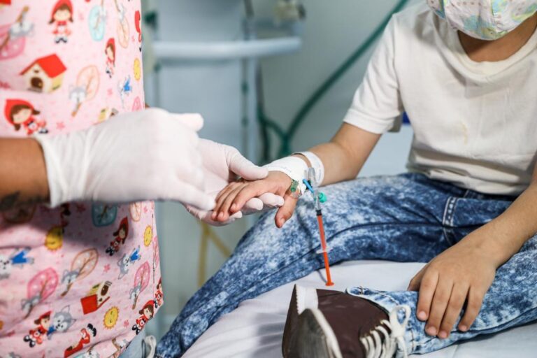 Hospital Santa Casa é referência estadual e atendeu 839 crianças com suspeita da Covid-19