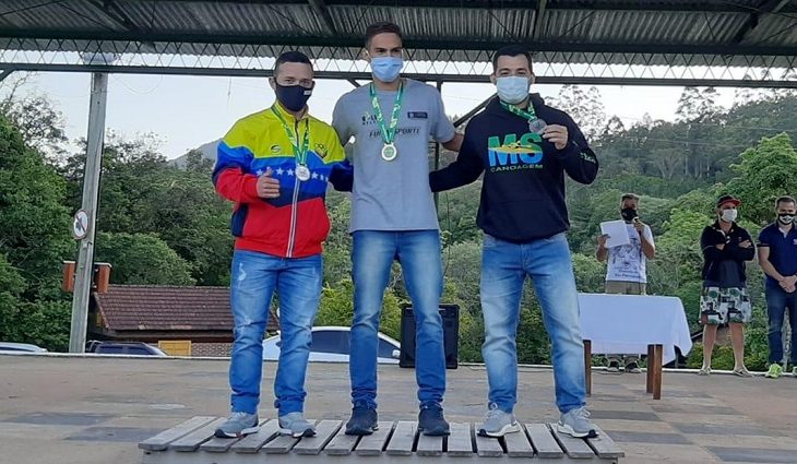 Bolsistas da Fundesporte conquistam quatro medalhas no Aberto de Canoagem Slalom e Descida