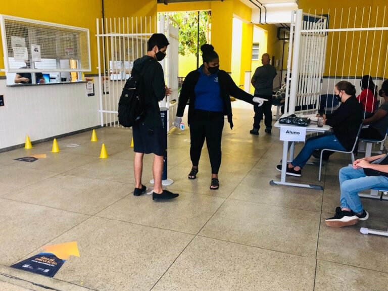 Aulas presenciais nas escolas da Rede Pública Estadual retornam nesta terça-feira (13)