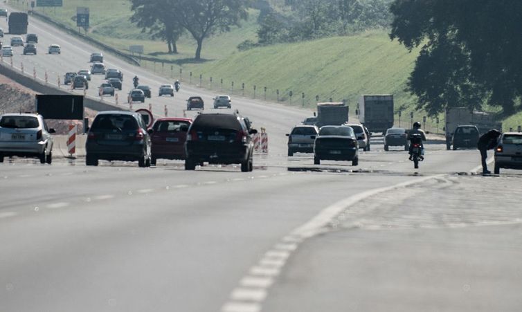 PRF registra 973 acidentes em todo país em feriado prolongado