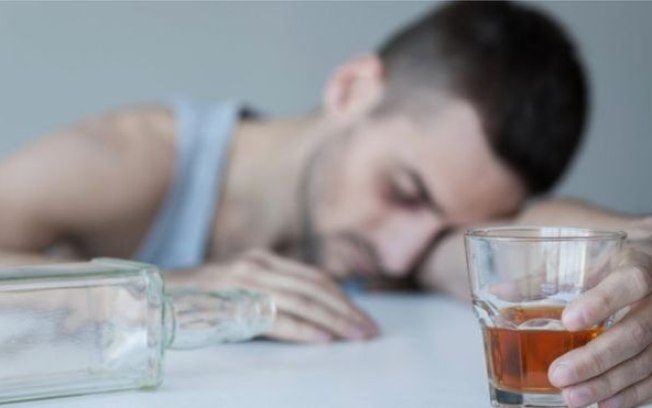 Mais de 40 pessoas morrem após consumirem álcool adulterado na Turquia