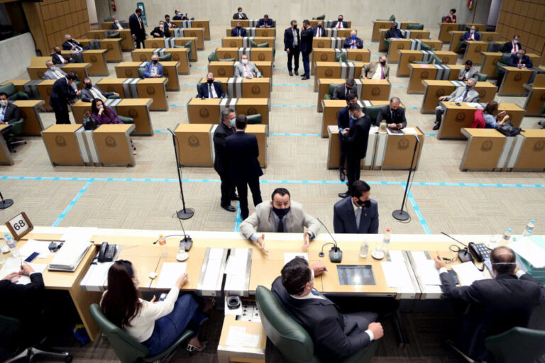 Proposta de ajuste fiscal do governo do Estado é aprovada na Assembleia Legislativa