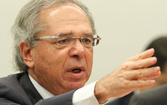 “Talvez eu desista”, diz Paulo Guedes sobre novo imposto