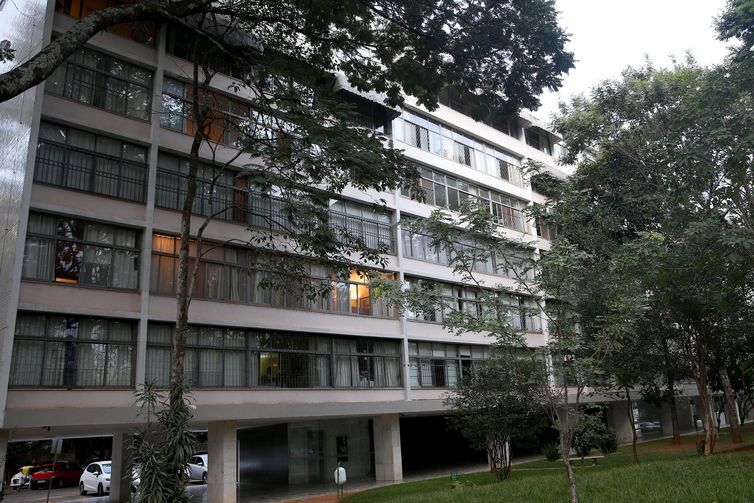 Governo põe oito apartamentos e uma casa sem uso à venda em Brasília