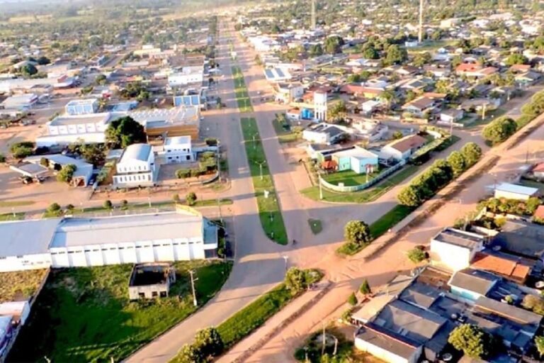 Carlinda comemora aniversário com parceria do Governo de MT; infraestrutura, agricultura familiar, saúde e repasses em dia