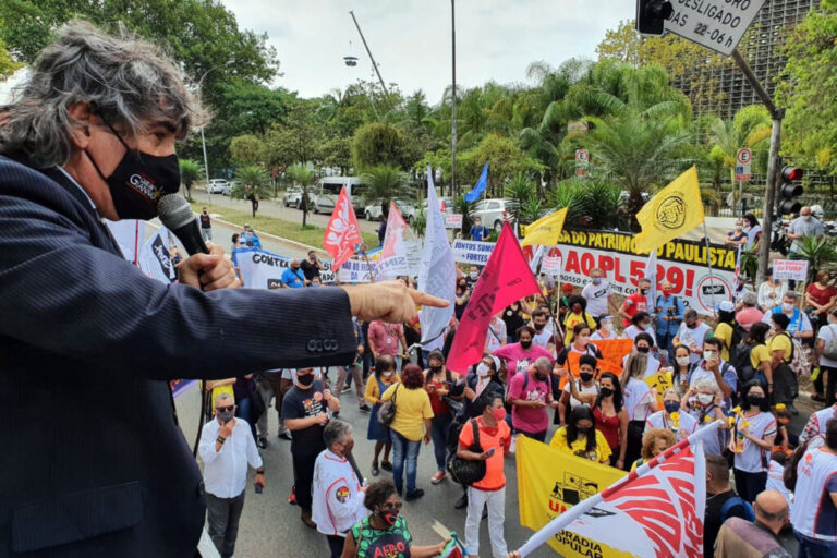 Luta contra o desmonte do Estado prossegue na Justiça e nas ruas