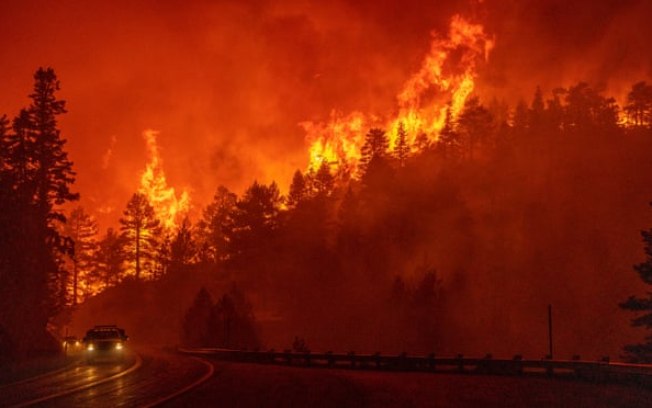 Governo dos EUA nega ajuda financeira à Califórnia por incêndios florestais