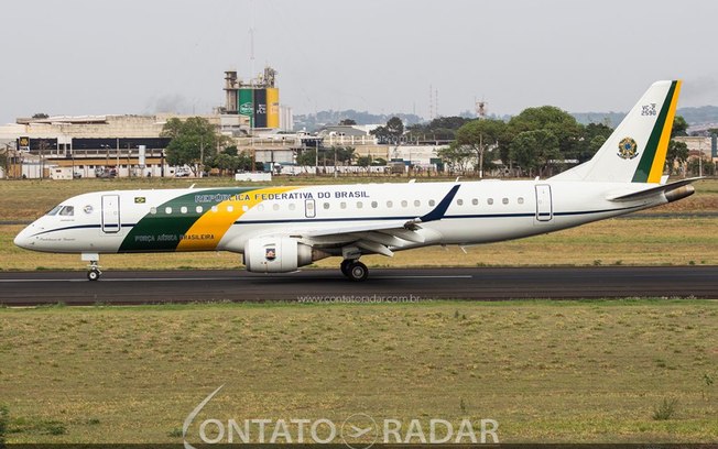Aeronave presidencial pousa em Ribeirão Preto